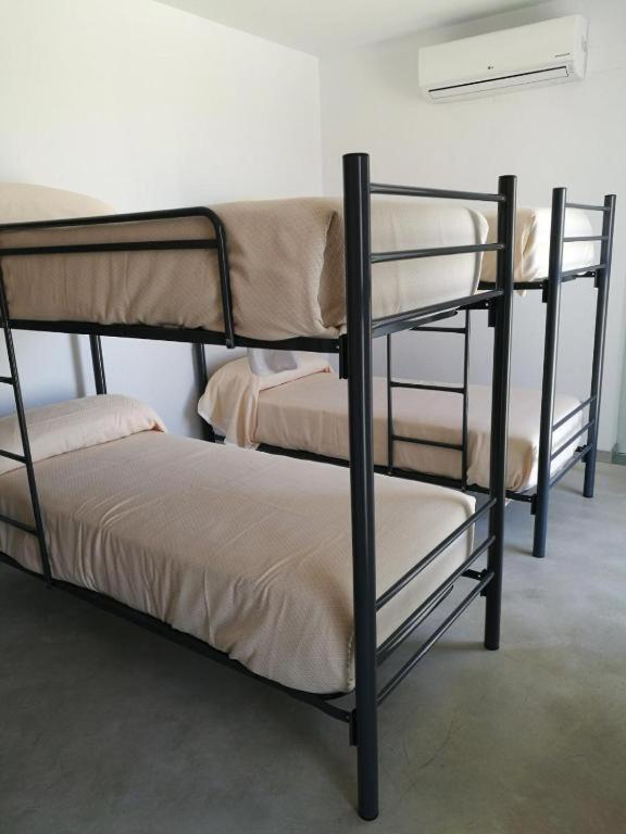 Hostel Divino Morales Arroyo de la Luz エクステリア 写真