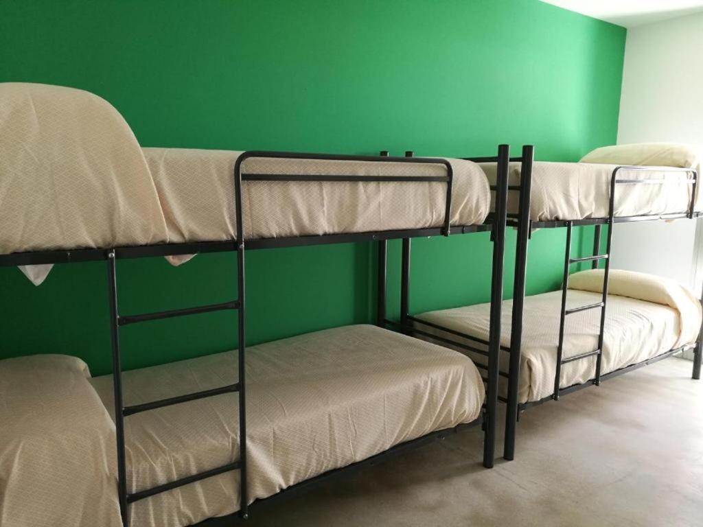 Hostel Divino Morales Arroyo de la Luz エクステリア 写真
